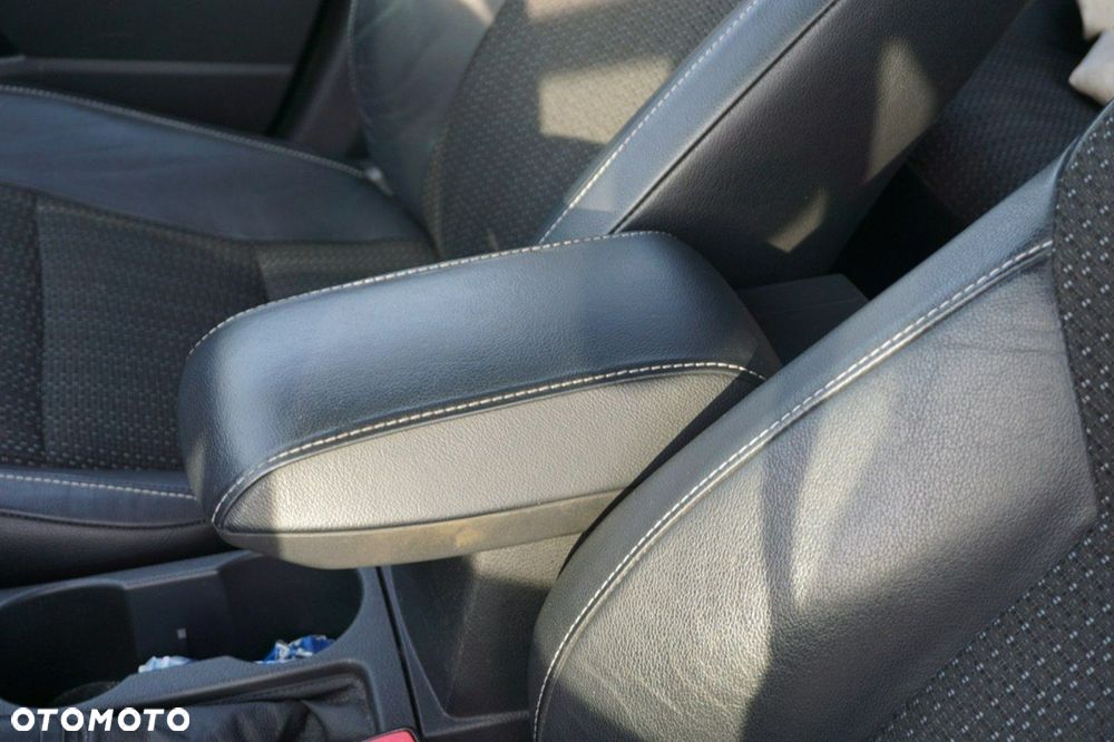 Toyota Auris - 28