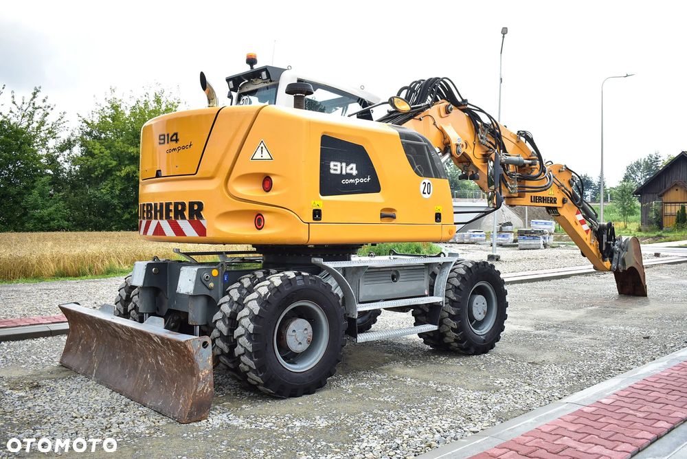 Liebherr A 914 Compact /16.5T. / Ramię 3x łamane/ Bez AdBlue/ Kamera/ Sprowadzona z Niemiec/ Stan wzorowy ! - 13