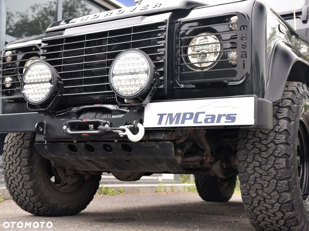 Land Rover Defender - 10