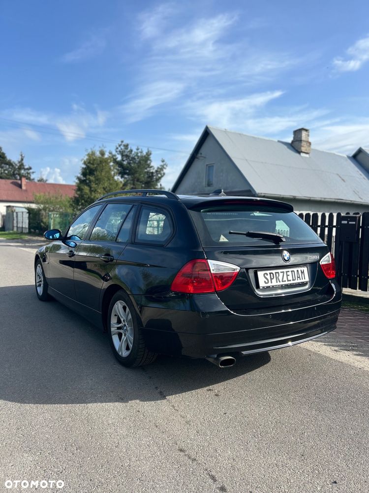 BMW Seria 3 318i - 7