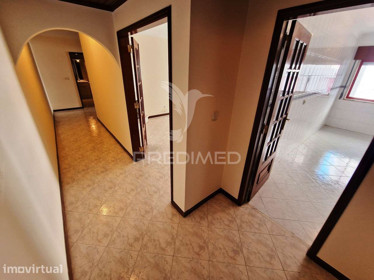 Apartamento T2 c/ parqueamento na Cavaleira - Grande imagem: 4/19