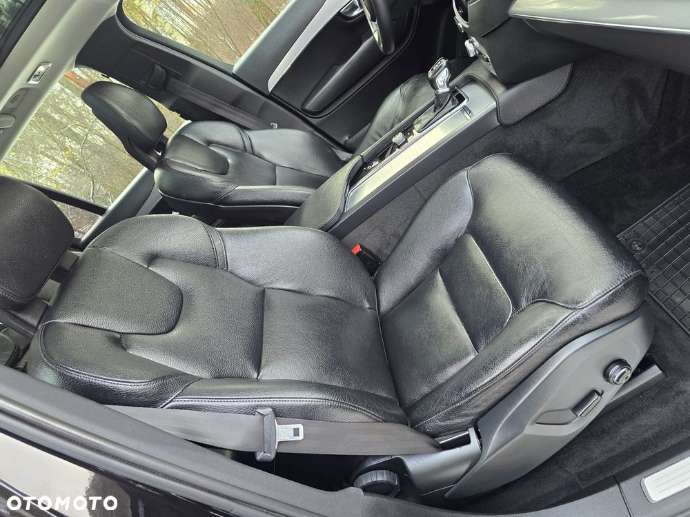 Volvo XC 90 D5 AWD Geartronic Momentum - 19