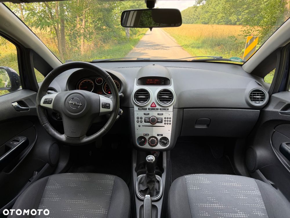 Opel Corsa 1.4 16V Satellite - 5
