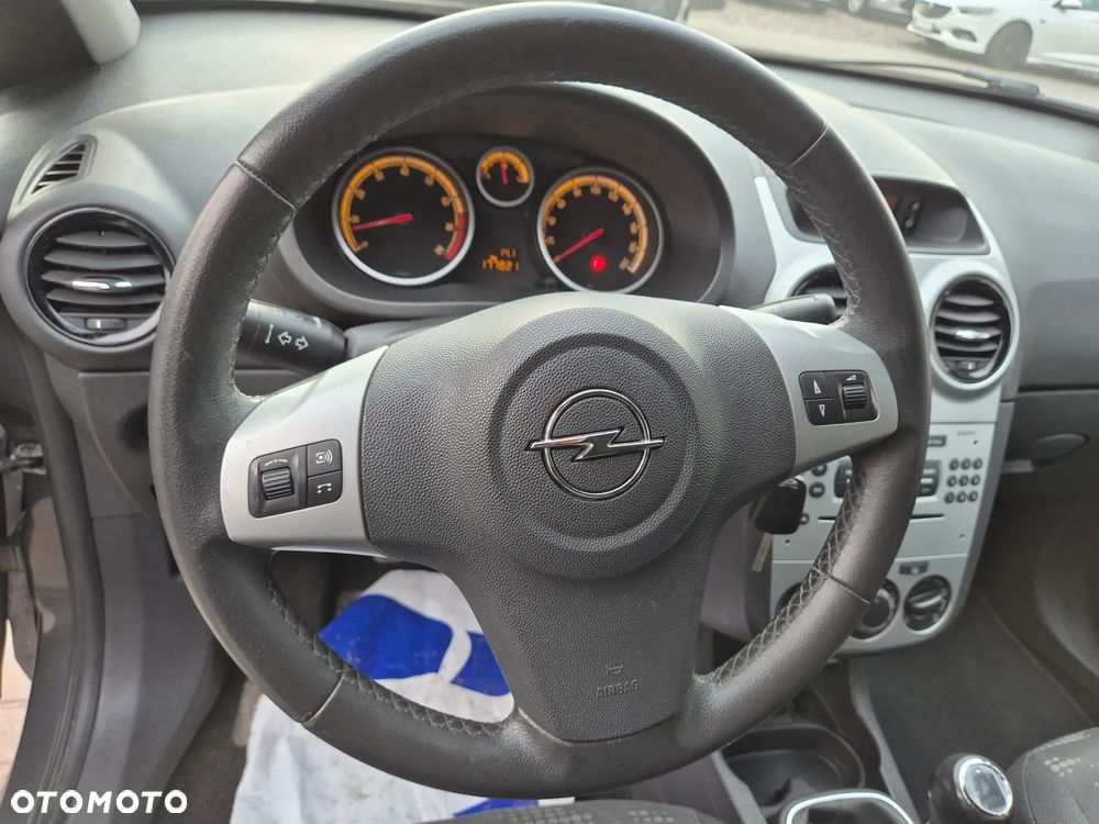 Opel Corsa 1.4 16V Satellite - 35