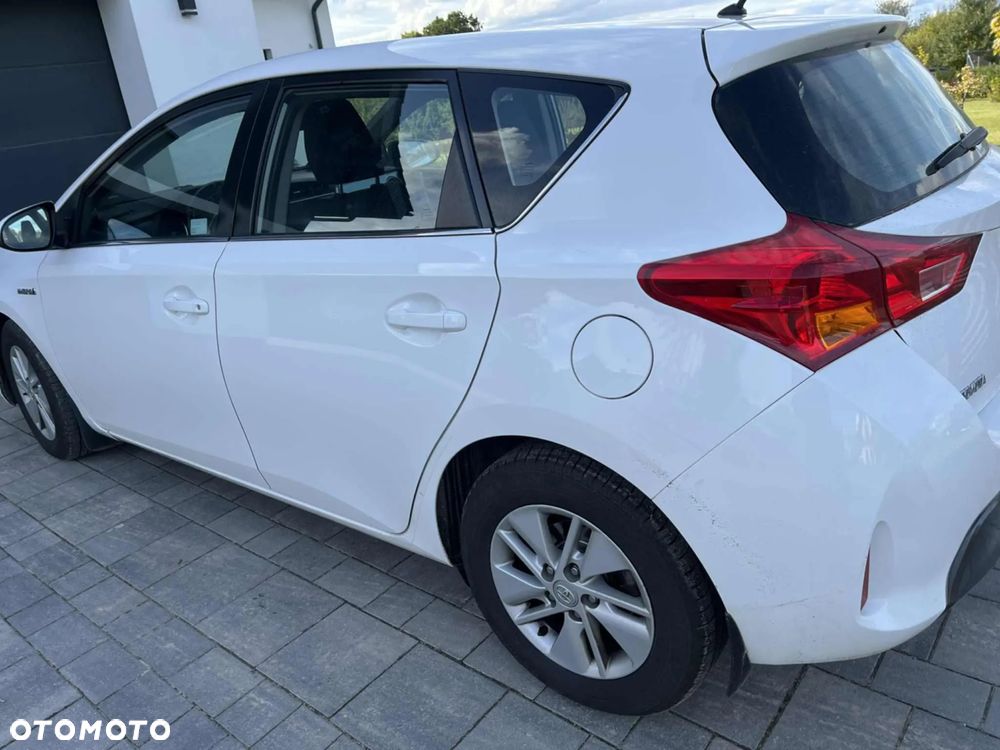 Toyota Auris 1.8 HSD Luna - 4