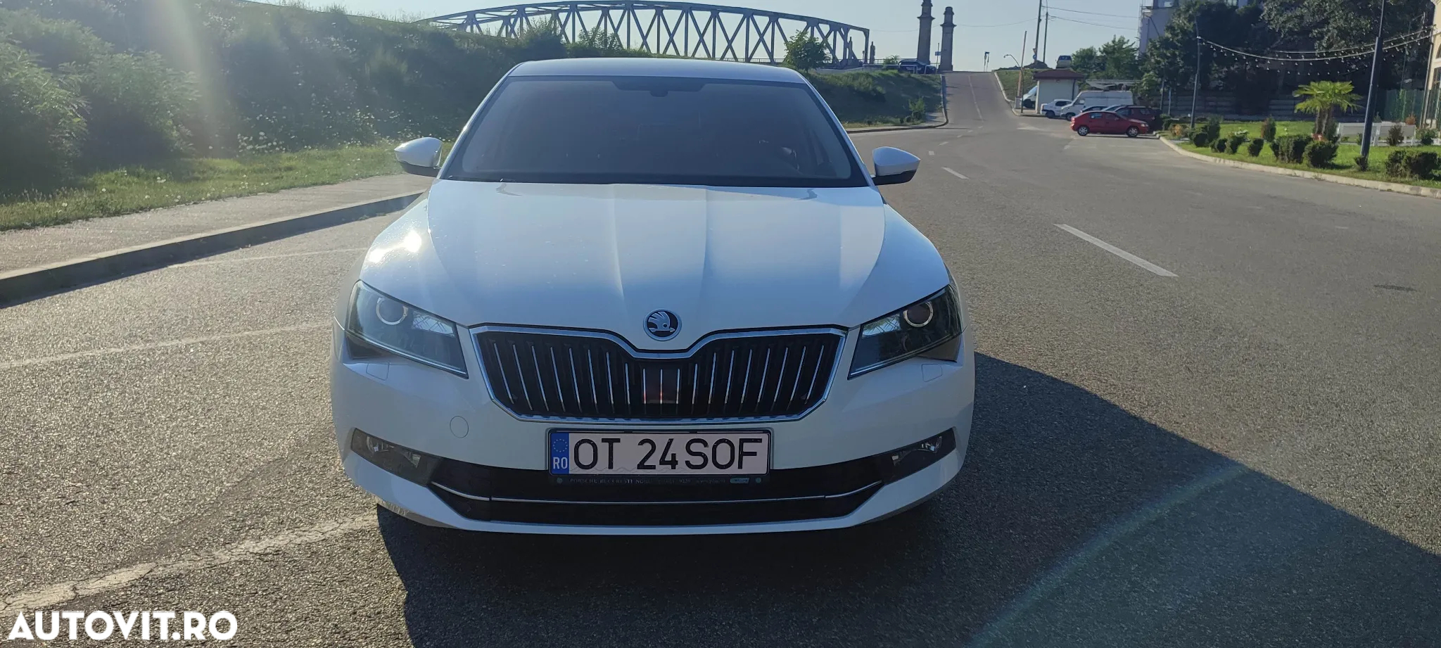Skoda Superb 2.0 TDI Ambition - 11