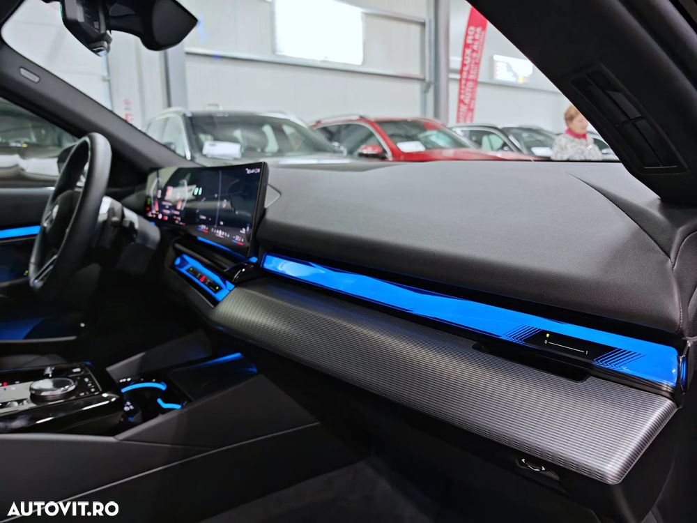 BMW Seria 5 520i AT MHEV - 24