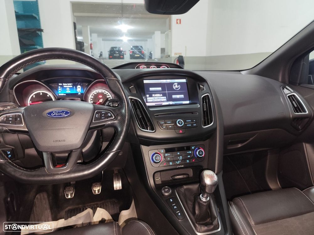 Ford Focus 2.0 TDCi ST-2 - 20