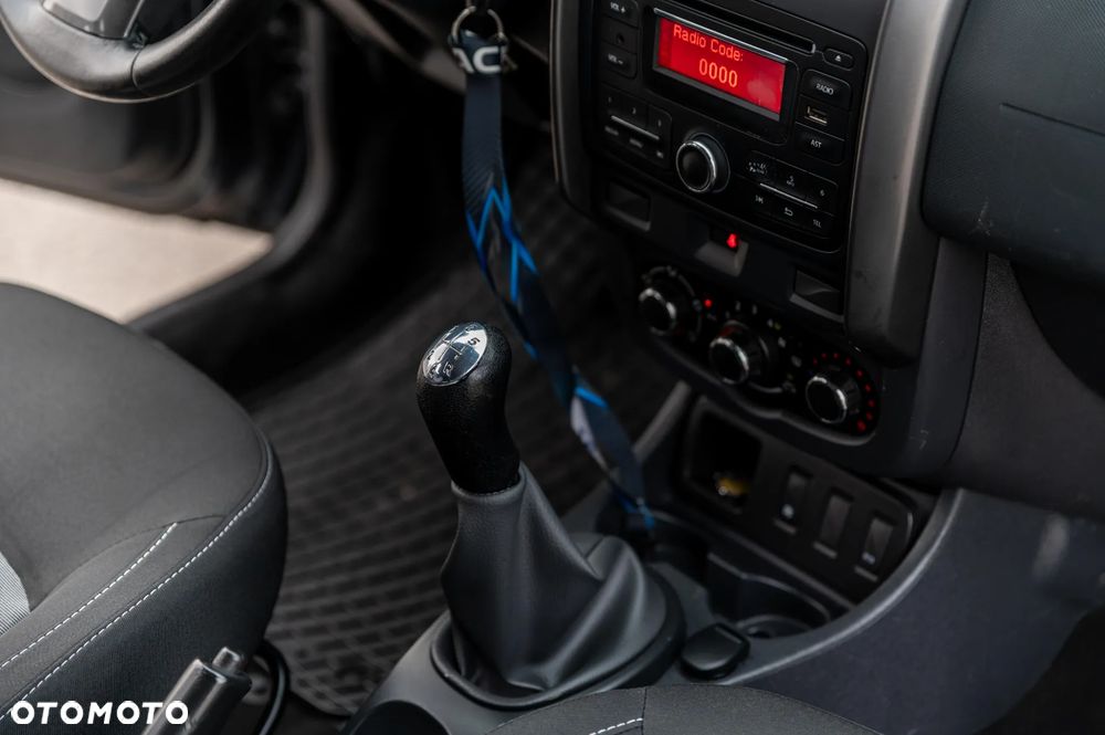 Dacia Duster 1.6 SCe Blackshadow S&S - 25