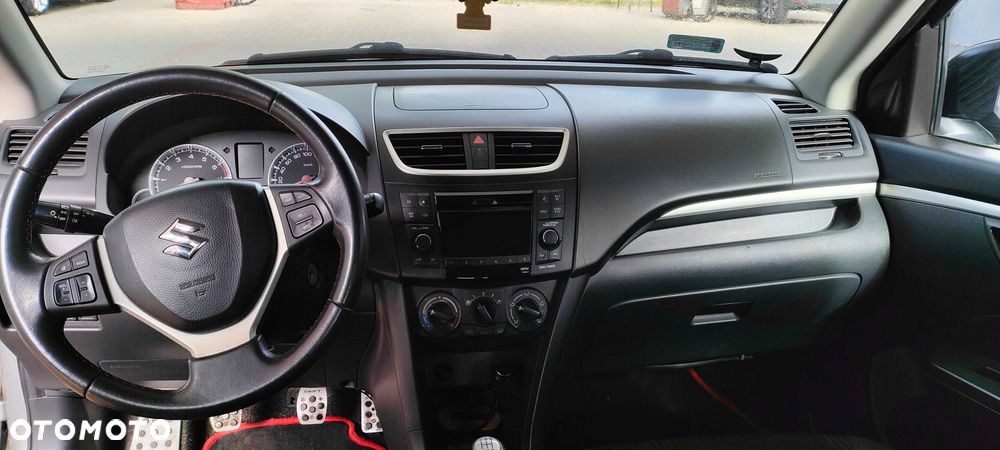 Suzuki Swift - 6