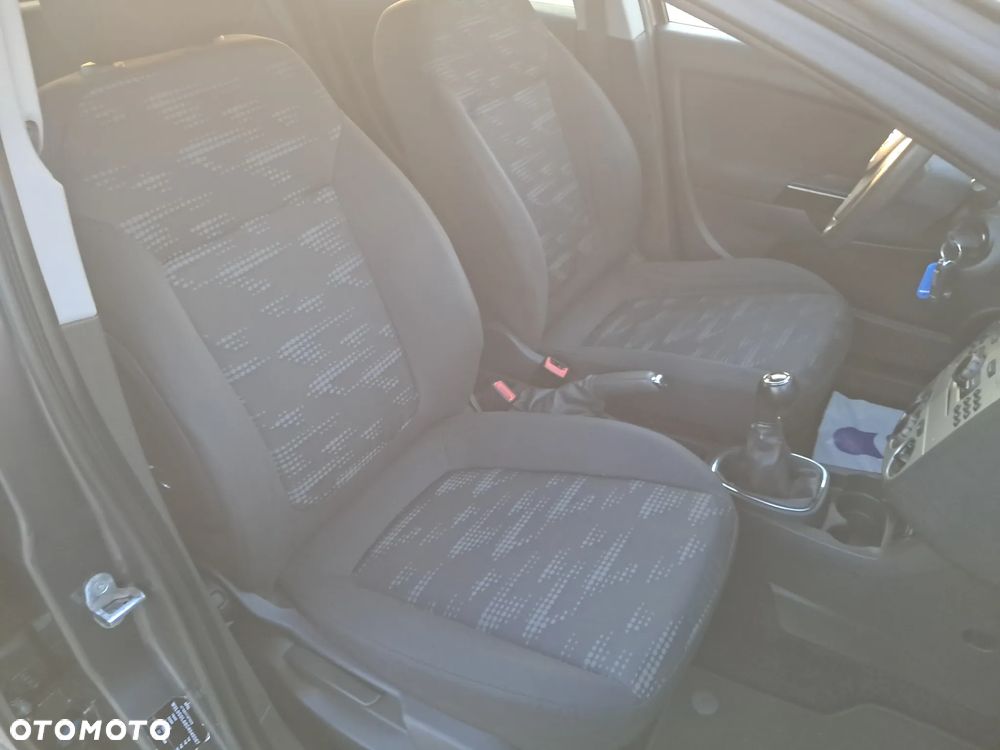 Opel Corsa 1.4 16V 150 Jahre - 22