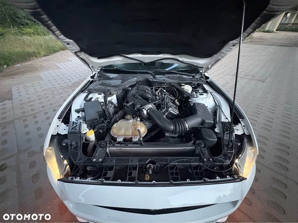 Ford Mustang 3.7 V6 - 6