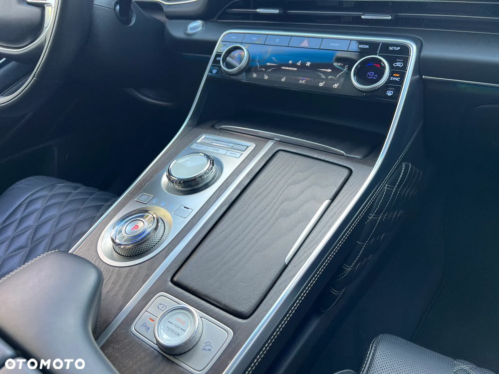 Genesis GV80 3.0 AWD AT8 7-Sitzer Luxury Line - 20