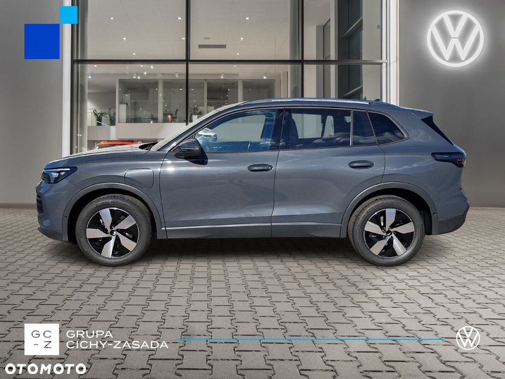Volkswagen Tiguan - 2