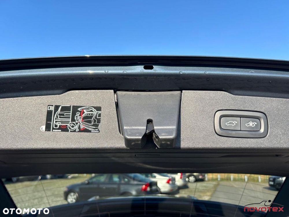 Volvo V60 D3 Drive-E Momentum - 20