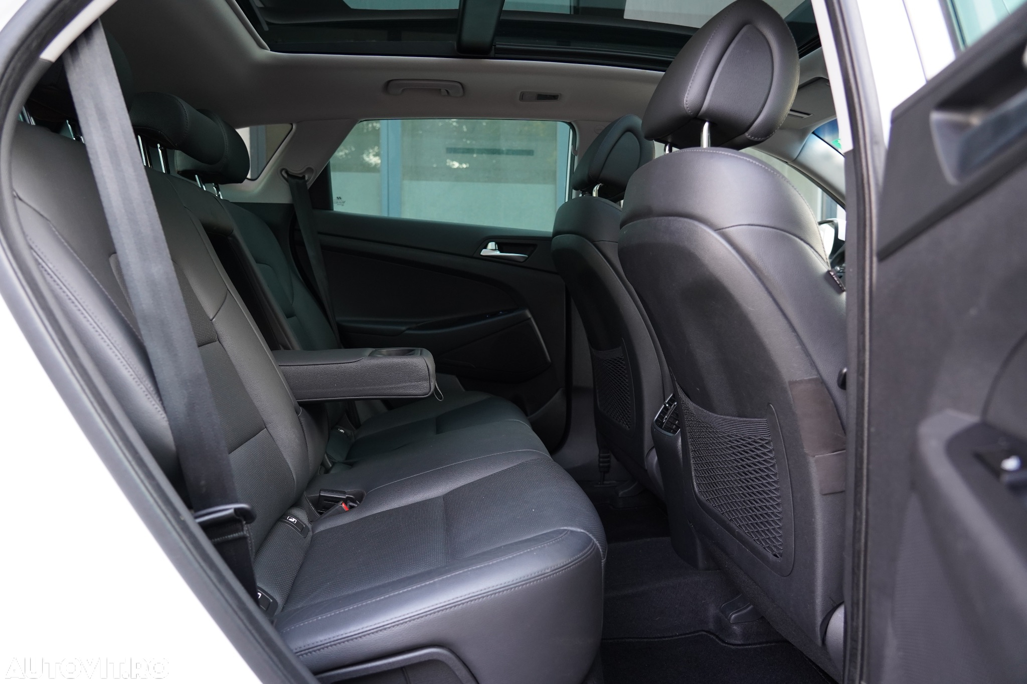 Hyundai Tucson 2.0 CRDI 4WD 6AT Luxury Pack+ - 12