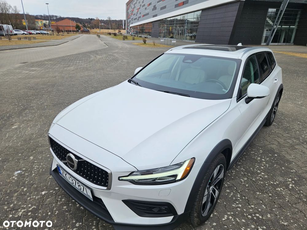 Volvo V60 Cross Country B5 B AWD Plus - 5