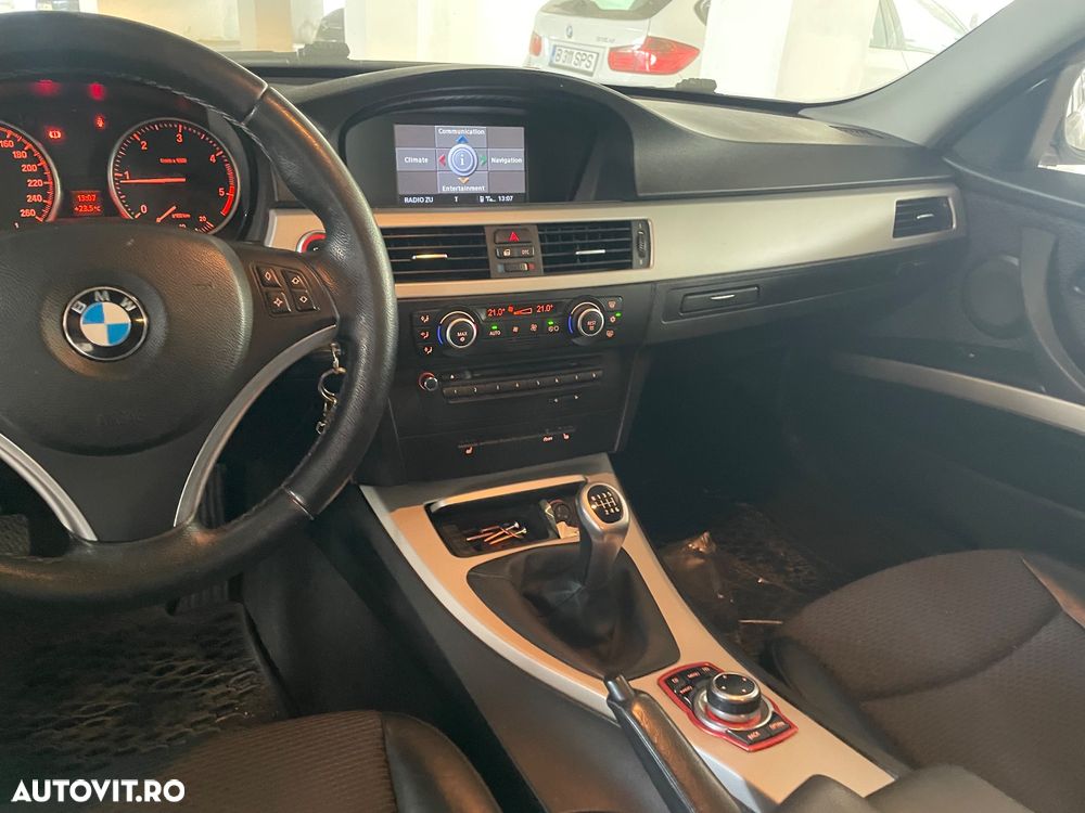 BMW Seria 3 318d - 6