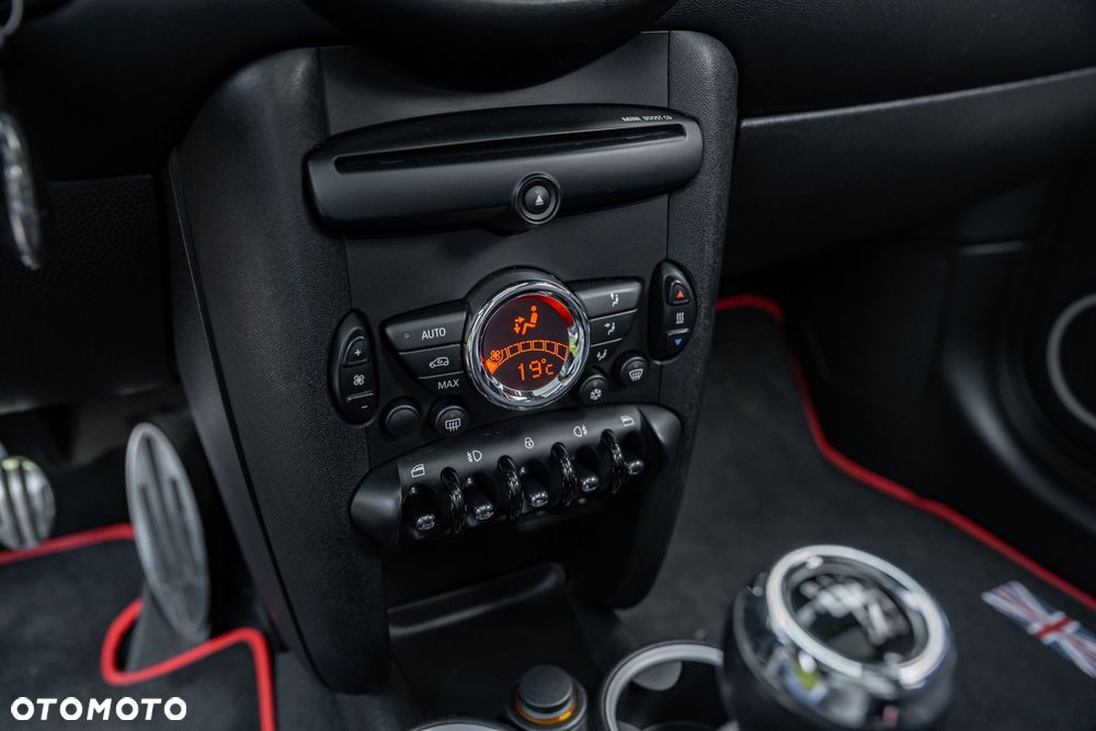 MINI Cooper S Standard - 23