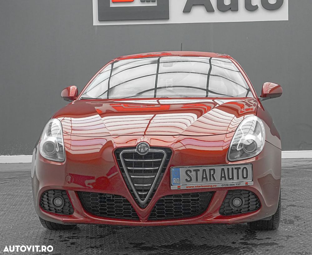 Alfa Romeo Giulietta 2012 photo 2