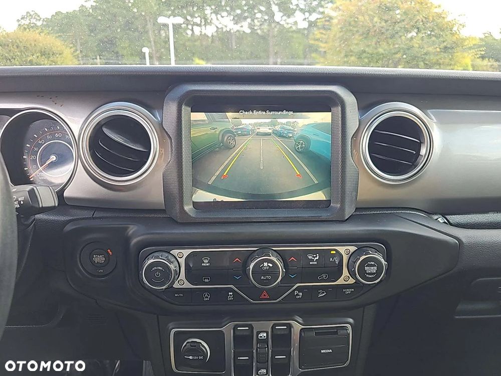 Jeep Wrangler Unlimited GME 2.0 Turbo Sahara - 6