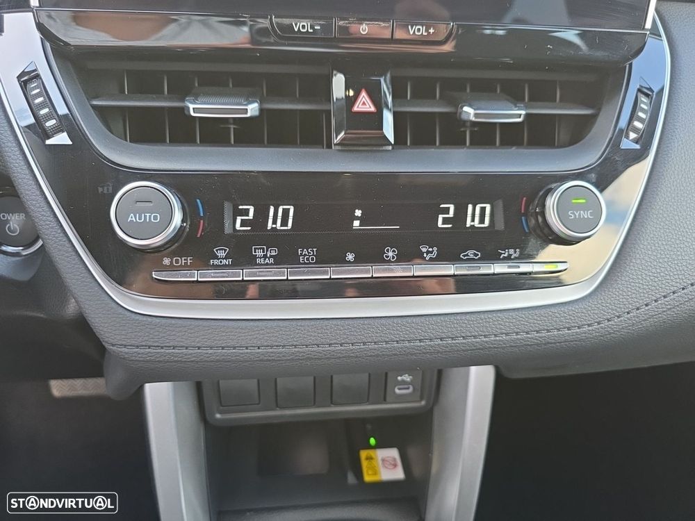 Toyota Corolla Cross 1.8 Hybrid Exclusive - 17