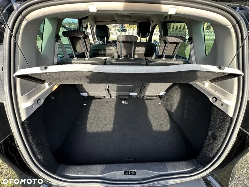 Renault Scenic - 24