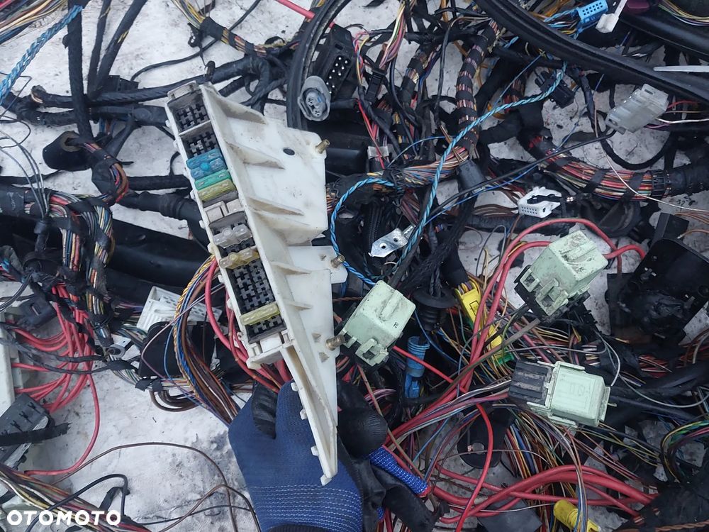 Wiązka przewodów BMW E39 LIFT Sedan 3.0 Diesel Kabiny foteli kokpitu konsoli bagażnika modułów WSZYSTKO ZE ŚRODKA - 2