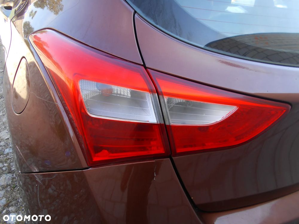 HYUNDAI I30 II LIFT HATCHBACK HATCHBACK 1.4 CRDI 2013R KOD LAKIERU U8N SILNIK SKRZYNIA BIEGOW MANUALNA 6 BIEGOWA MASKA LAMPA LUSTERKO ZDERZAK PAS PRZEDNI BLOTNIK ZAWIESZENIE CZESCI - 18