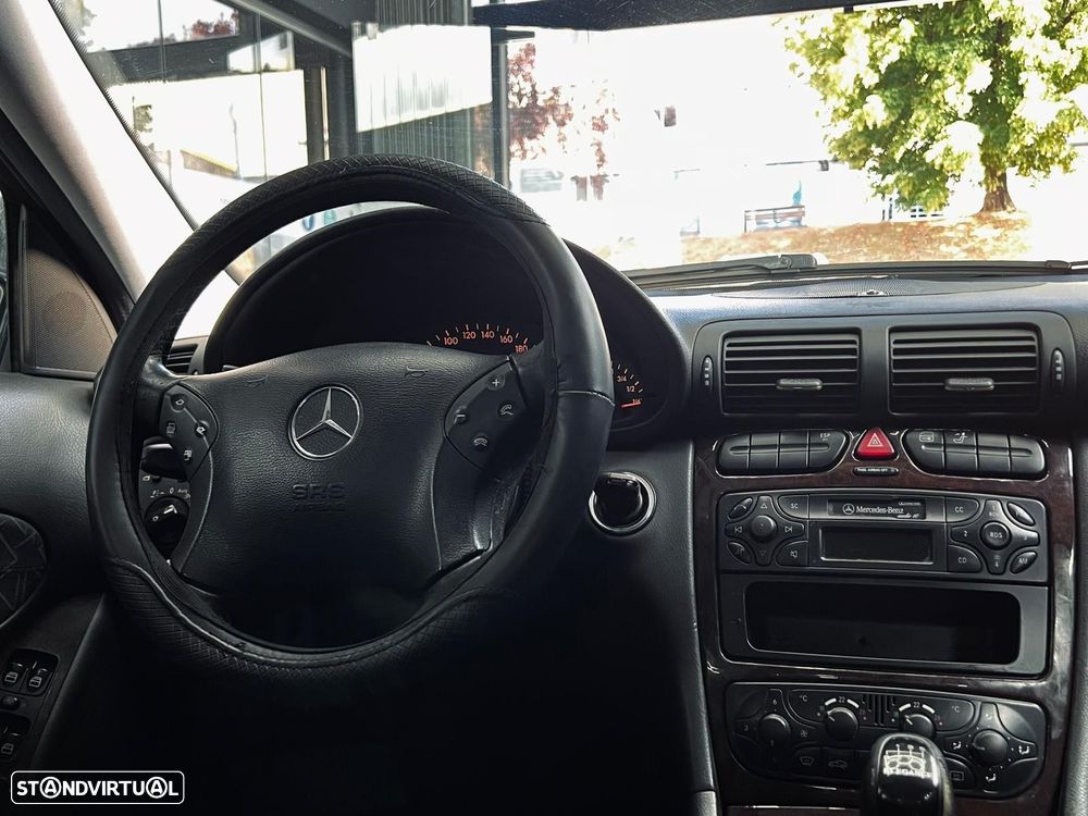 Mercedes-Benz C 200 CDi Elegance - 23