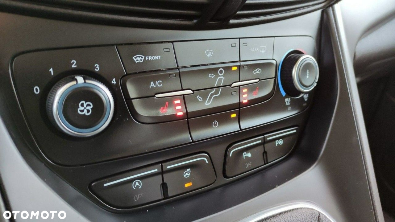 Ford Grand C-MAX - 30