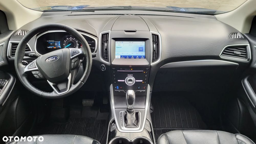 Ford Edge - 8