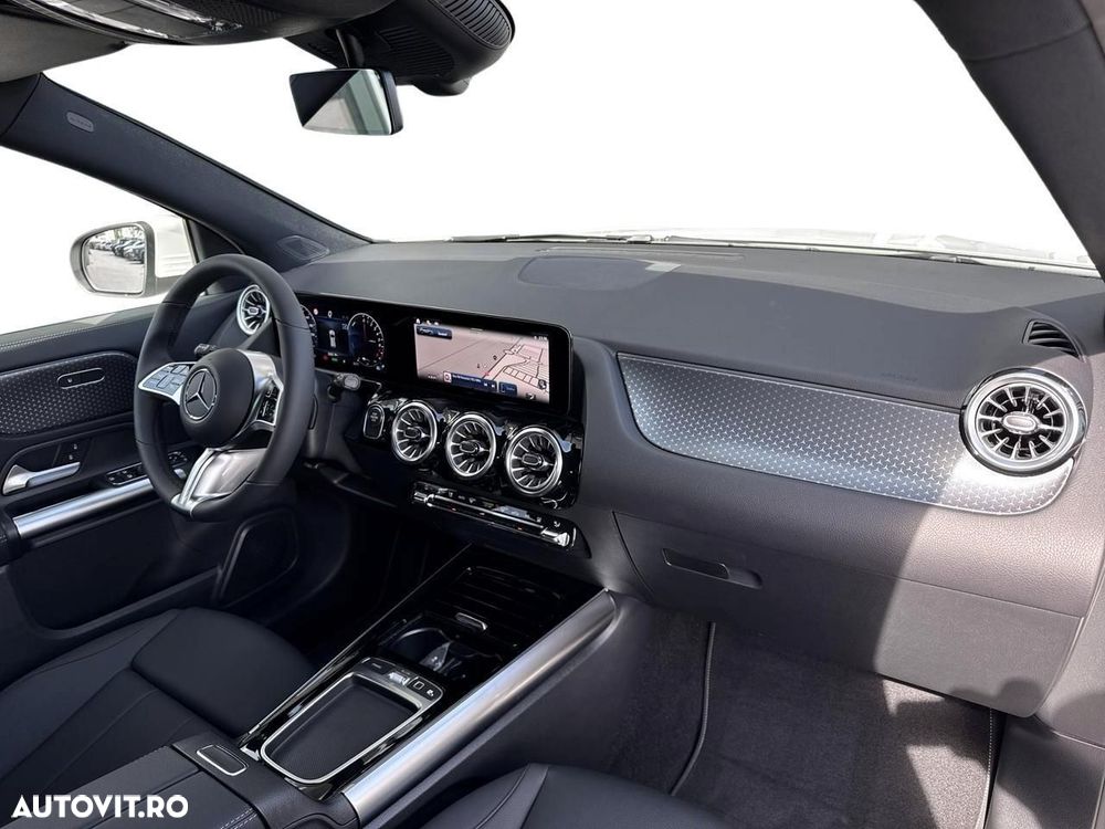 Mercedes-Benz GLA 250 e - 10