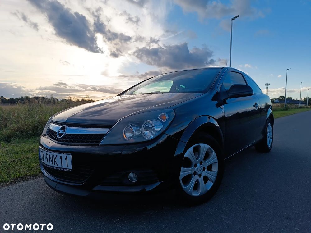 Opel Astra GTC 1.6 - 22