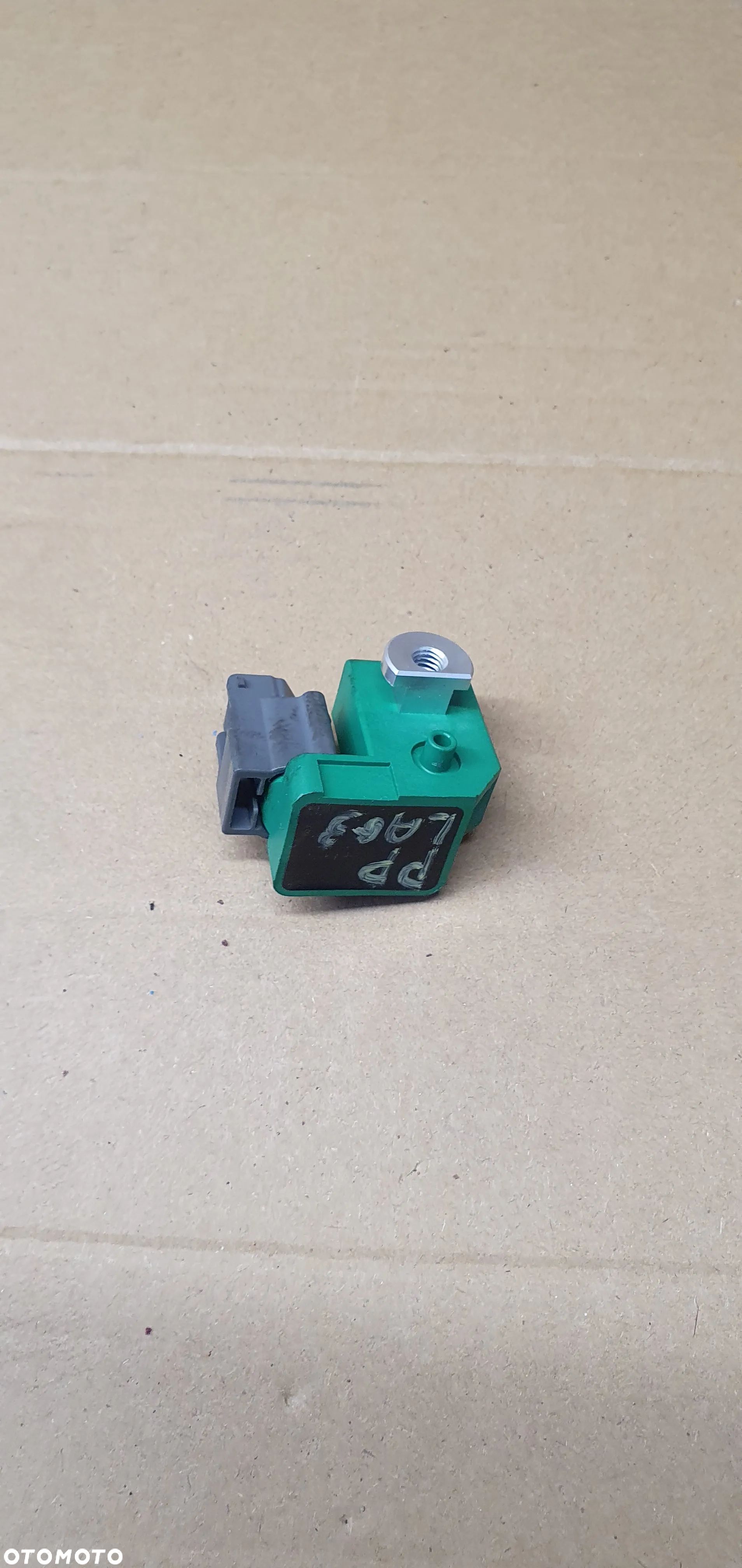 Czujnik uderzeniowy Airbag Renault Laguna III 988300001R - 1