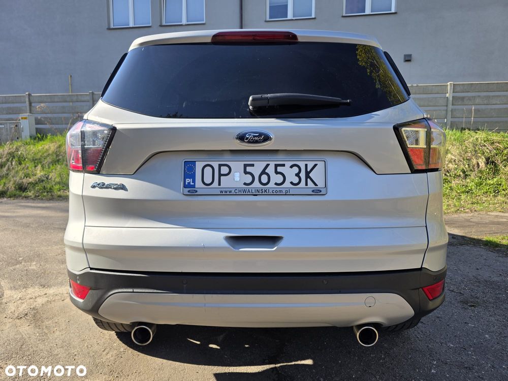 Ford Kuga - 10