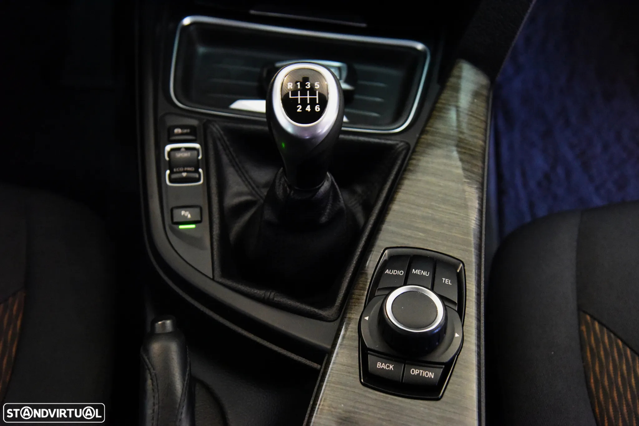 BMW 318 d Line Luxury - 19