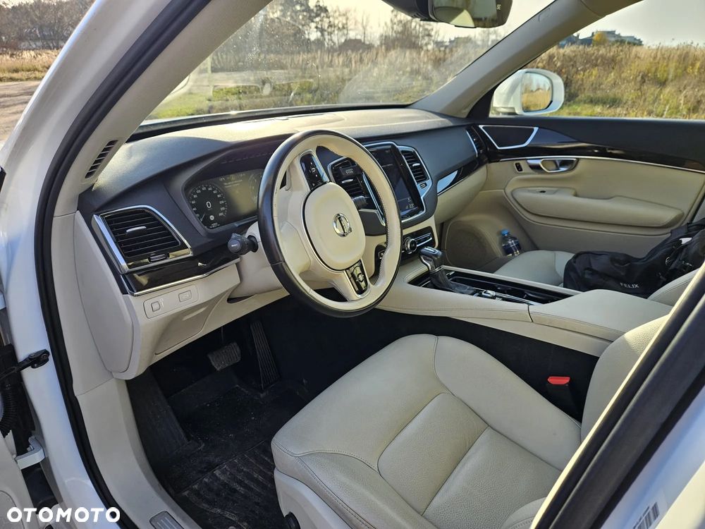 Volvo XC 90 T6 AWD Geartronic Momentum - 9