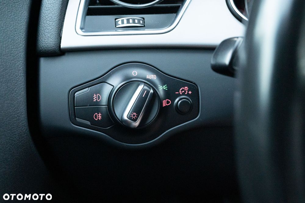 Audi A4 Avant 2.0 TDI 116g DPF Ambiente - 13