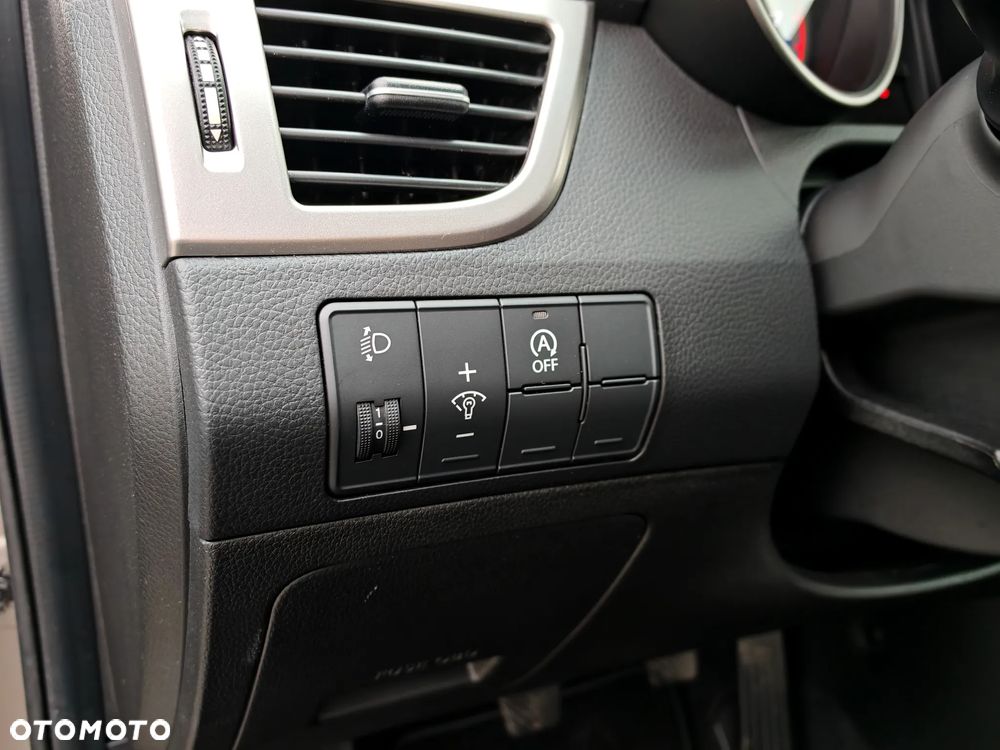 Hyundai i30 1.4 Trend - 25