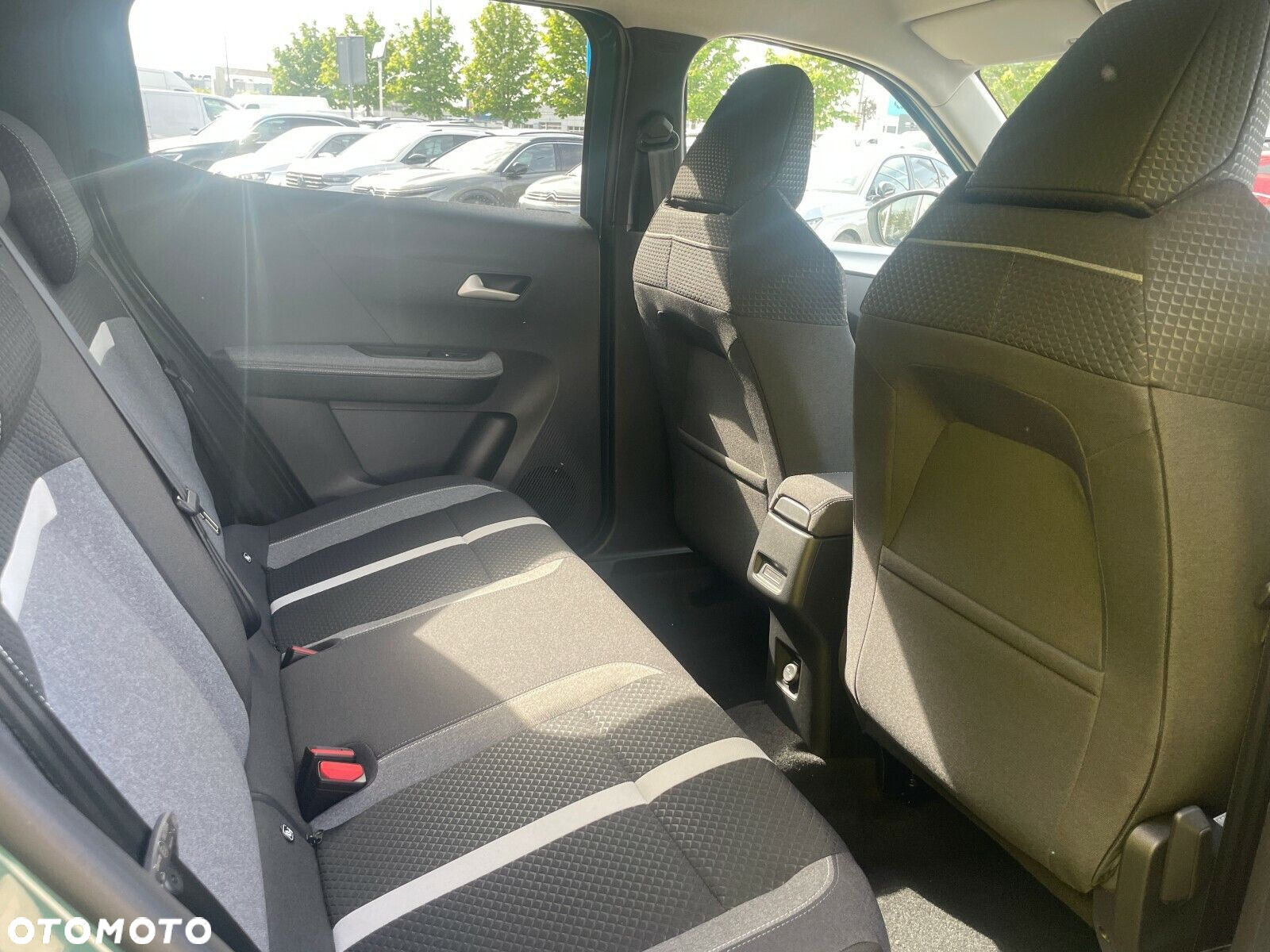 Opel Frontera - 8