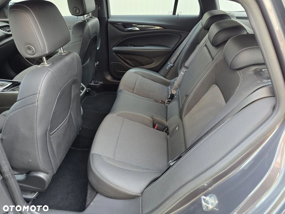 Opel Insignia 2.0 CDTI Elegance S&S - 17