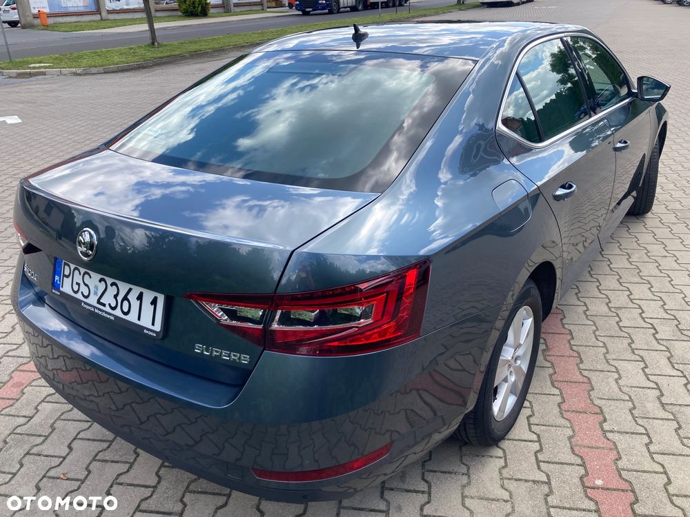 Skoda Superb 2.0 TDI Ambition - 5