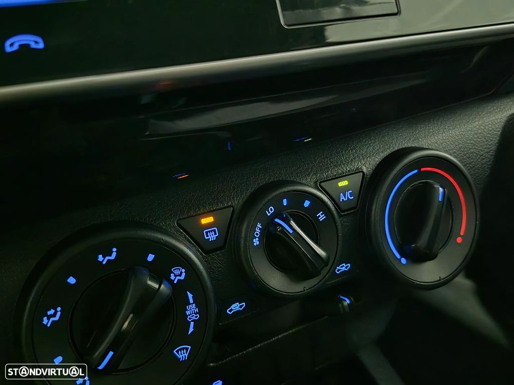 Toyota Hilux 2.4D-4D - 3 LUG. | GARANTIA | NACIONAL - 150.000KM - 21