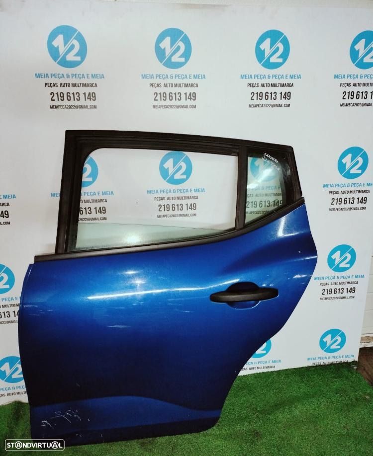 Porta traseira esquerda Dacia Sandero de 2022 - 1