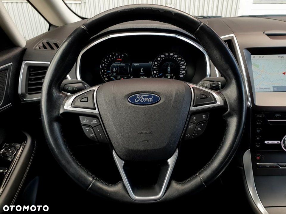 Ford S-Max - 13