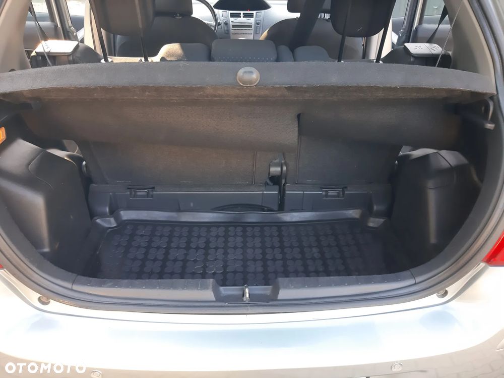 Toyota Yaris 1.33 2010 - 26
