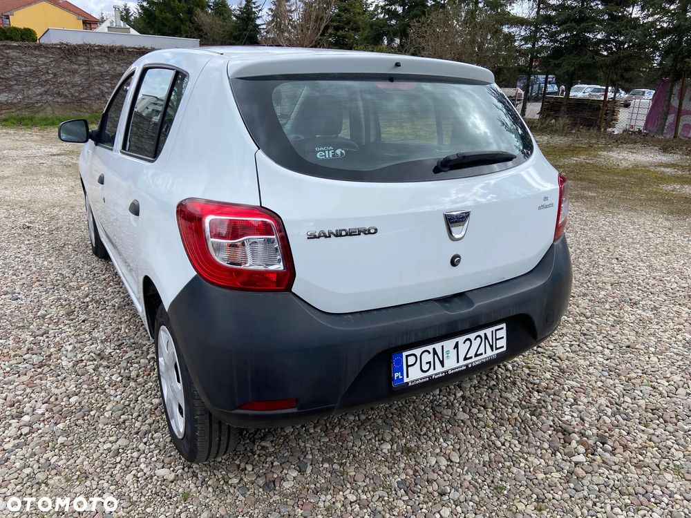 Dacia Sandero - 10