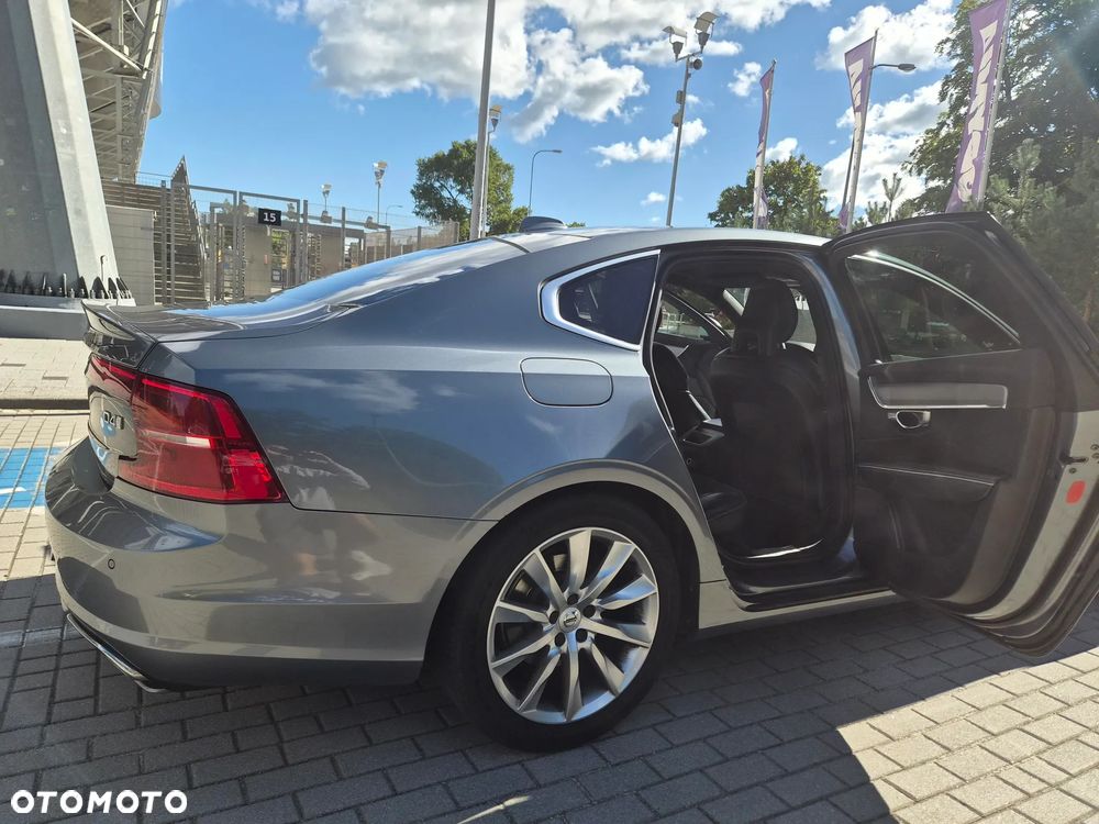 Volvo S90 D4 R-Design - 12