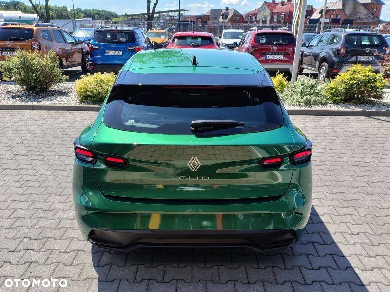 Renault Clio - 8